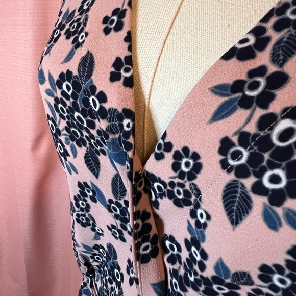 J. Crew Pink Blue Floral Faux Wrap Peplum Long Sleeve Blouse Top Size Small - Picture 7 of 11